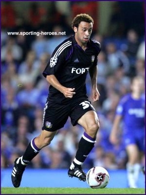 Anthony Vanden Borre in Champions League with Anderlecht against Chelsea