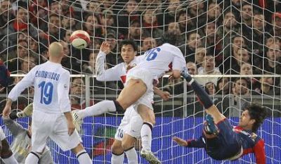 Marco Borriello scores with a great volley against Inter