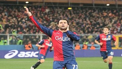 Omar Milanetto celebrates the openinggoal against Sampdoria