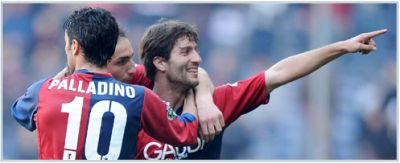 Giuseppe Sculli celebrates his goal against Cagliari